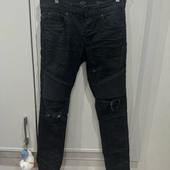 Black Jeans
