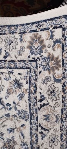 ruglovely rug in v good condition