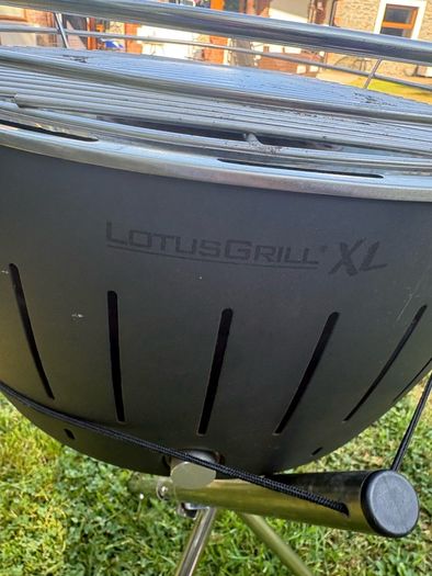 Genuine LotusGrill XL Charcoal BBQ + Original Folding Stand + Carry Bags