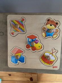 Young toddler 5 piece wooden puzzle