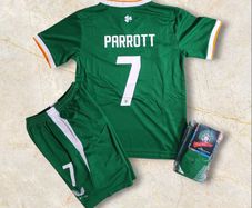 Ireland 2026 ( Parrott 7 ) Kids Full Kit , 8/9  Yrs (LAST ONE )