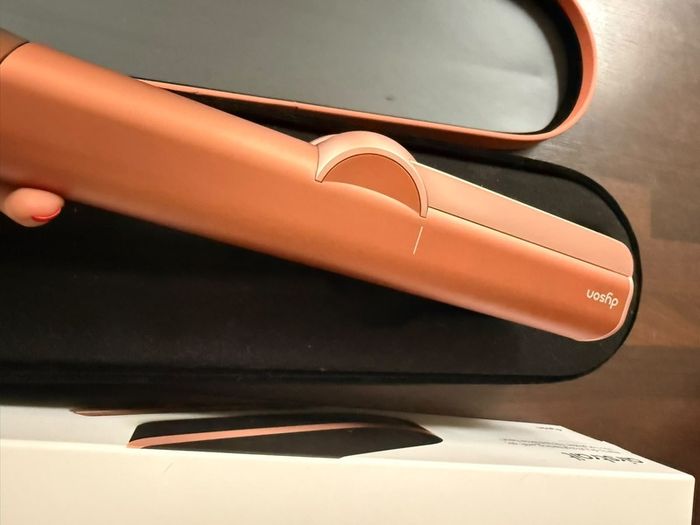 Dyson Airstrait wet-to-dry hair straightener