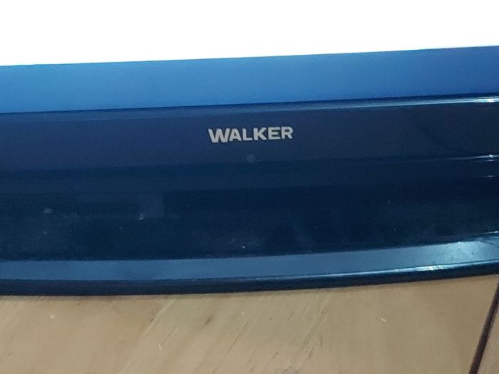 Walker 19 inch TV Model WP1940DCD, comes with remote control
