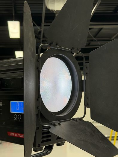 Rayzr 7 300B Bi Colour LED Fresnel Light