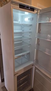 Electrolux Integrated 70/30 Frost Free Fridge Freezer