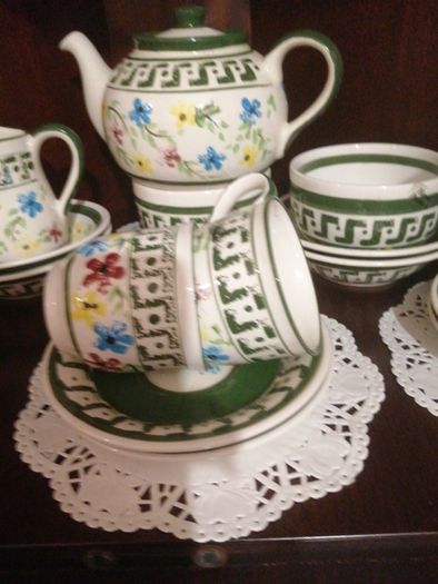Fiona Bradley hand painted pottery tea set