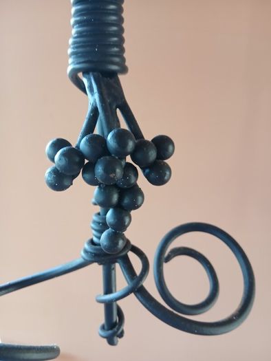 Heavy Duty Vintage Wrought Iron Six Bottle Wall Hanging Wine Rack