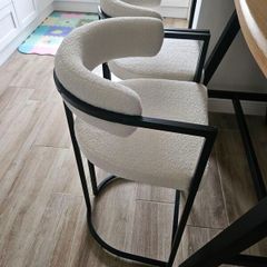 x2 bar stools