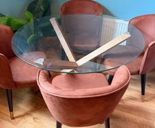 Dining table and 4 chairs