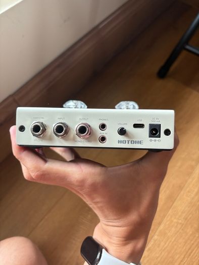 Guitar processor Hotone Ampero mini