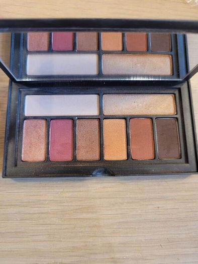 Smashbox eyeshadow palette