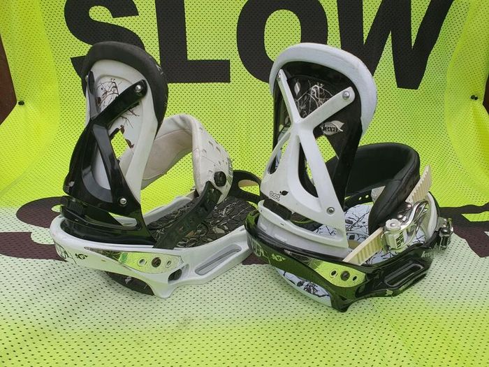 Burton EST snowboard bindings