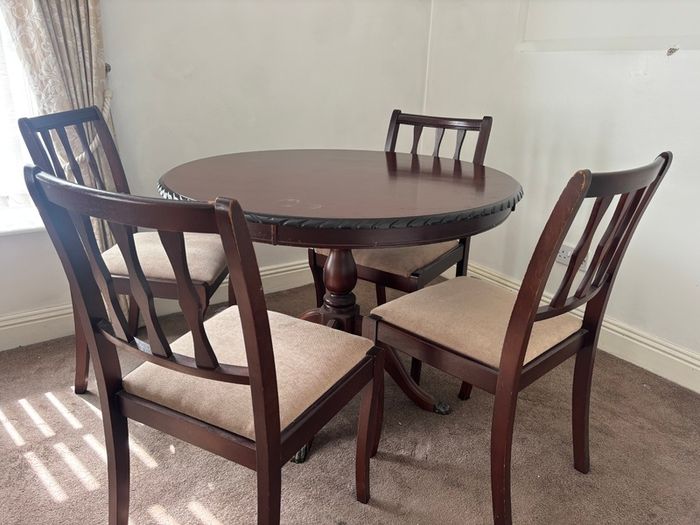 Dining Table & 4 chairs