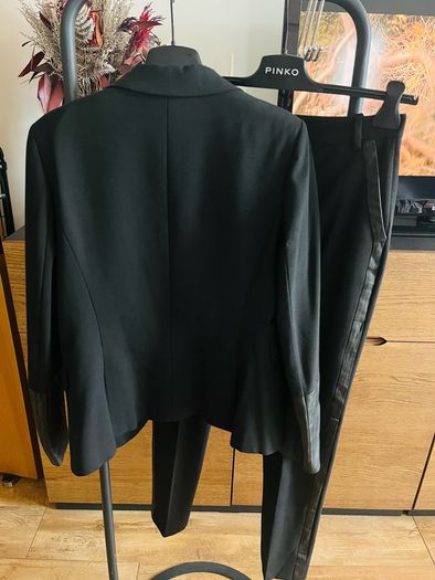 Pinko black suit with leather detail