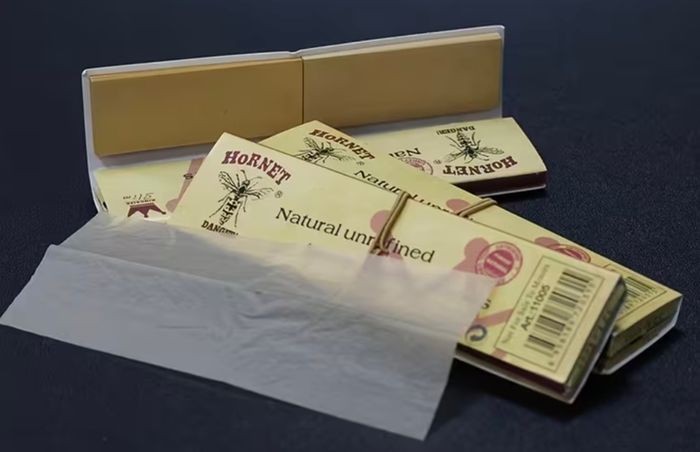 Hornet Rolling Papers with Tips 3 packs for 5e