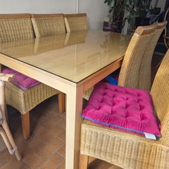 Dining Table & 6 Chairs