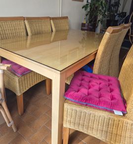 Dining Table & 6 Chairs