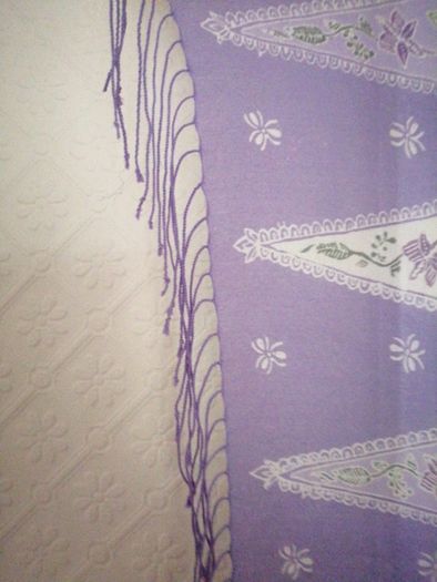 Silk Wrap/Shaw, Large 40/80" Lilac with Mauve/Green/Cream Design