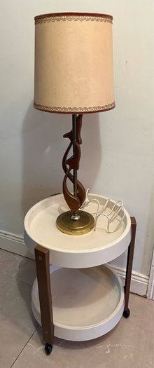 Mid-century retro vintage vine leaf table light with origal shade c1960