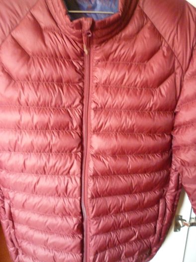 Spital Fields Gents Quilted Puffer Bomber  90% Down Puffer & 10% Feather Zipped Jacket coat. Medium. Colour Wine/burgundy/oxblood. Immaculate. Spitalfields