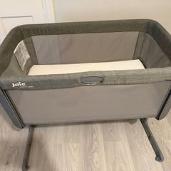 Joie Roomie Glide Bedside Crib