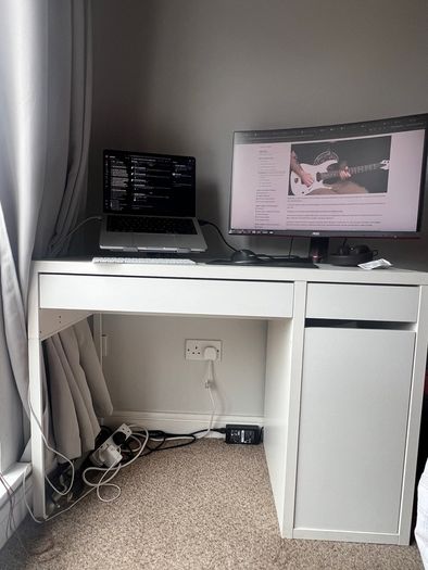 Work Desk