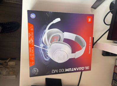JBL Quantum 100M2 Gaming Headphones