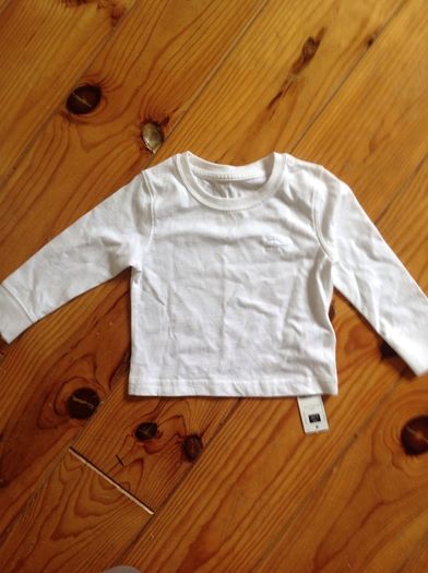 BNWT 9-12 Months White Top