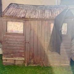 shed / wood