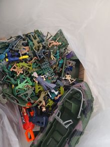 Plastic soldiers