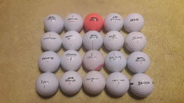 20 mixed Golf balls