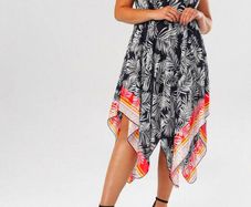 Lovely Summer Dress size 20 + other amazing dresses available