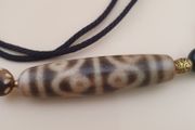 Vintage 12 Unique Eyes Himalayan Tibetan Agate Dzi Bead Pendant Necklace
