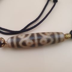 Vintage 12 Unique Eyes Himalayan Tibetan Agate Dzi Bead Pendant Necklace
