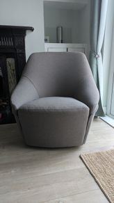 Swivel armchair