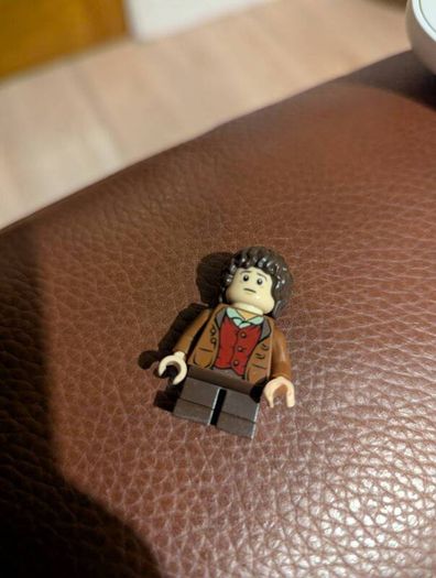 Lego frodo