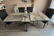 Dinning table and 6 chairs