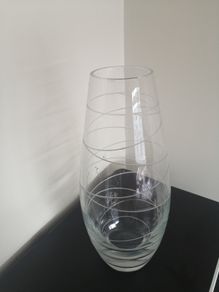 Flower vase