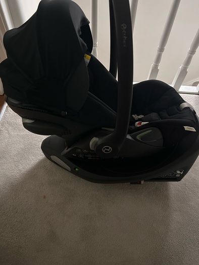 Cybex Cloud G Car Seat & Iso Fix.