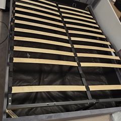 King size bed