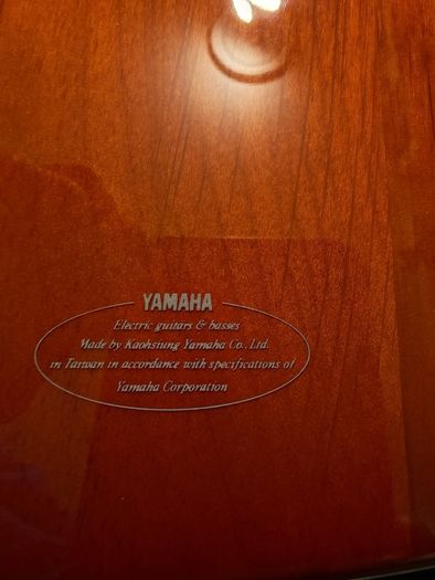 Yamaha Pacifica 303-12 Electric Guitar Made in Taiwan with Hard Case