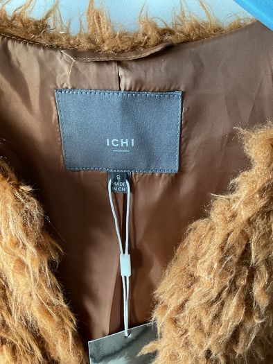 gilet Bnwt ichi fake fur gilet size small