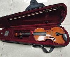 Violin 1/2 Sized