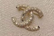 brooch