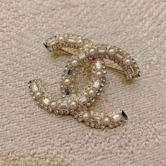 brooch