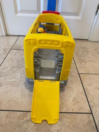 Fisher Price Learning bus