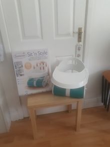 Booster Seat/Age: 9 Month's Plus - <33lbs/15kgs .. Price Drop