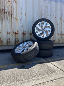 Genuine Volkswagen Tiguan 18" Alloy Wheels