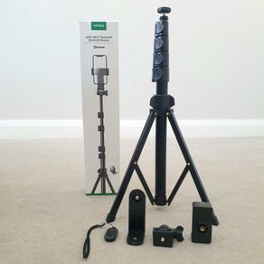 Tripod with Bluetooth Remote and carry case