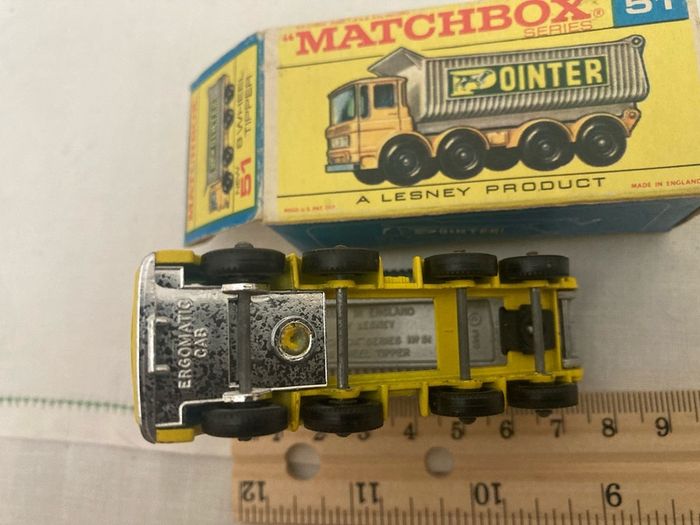 Matchbox 52. AEC 8 Wheel tipper. Pointer brand. Mint in box. Fully working.